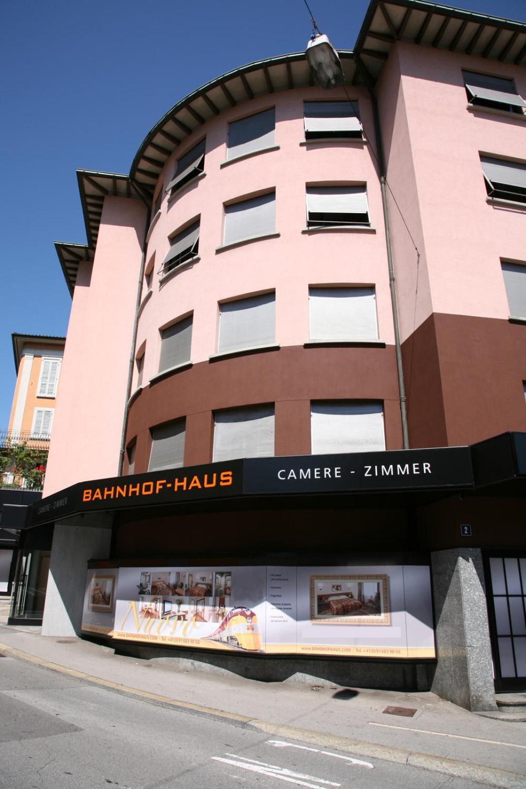 Hotel Bahnhof Haus К'яссо Екстер'єр фото