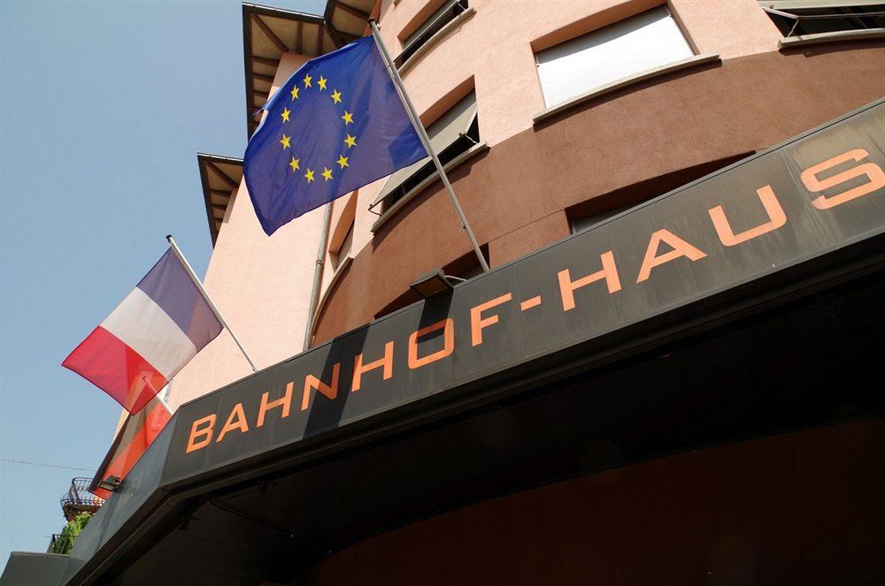 Hotel Bahnhof Haus К'яссо Екстер'єр фото