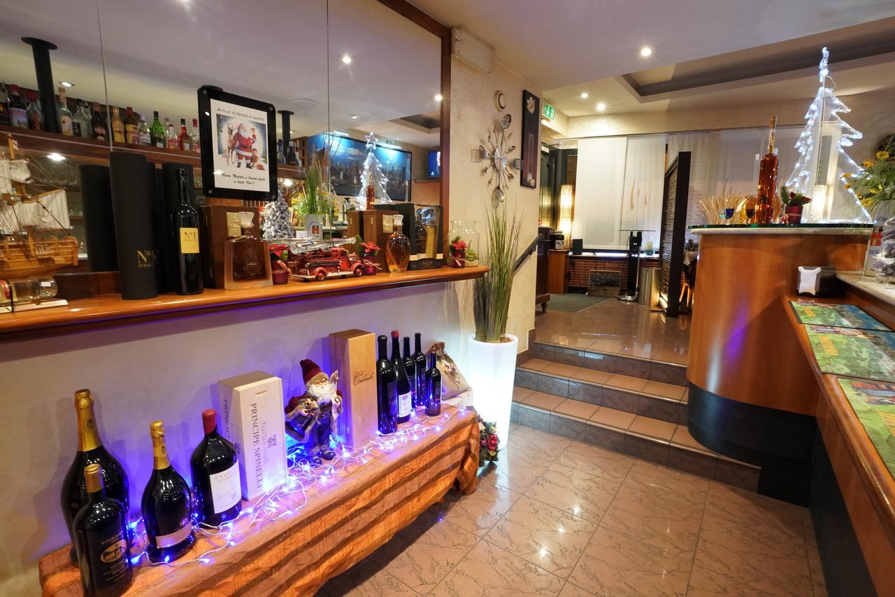Hotel Bahnhof Haus К'яссо Екстер'єр фото
